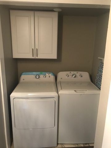 600 N East Street, Arlington, TX 76011