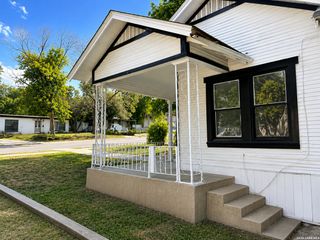1319 Leal B, San Antonio, TX 78207