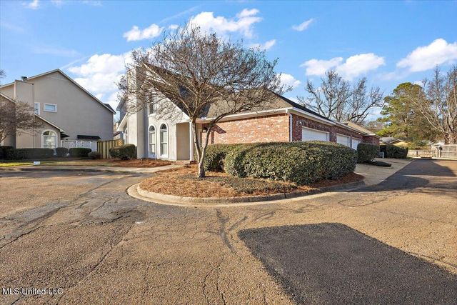 1042 Bayridge Drive, Jackson, MS 39211