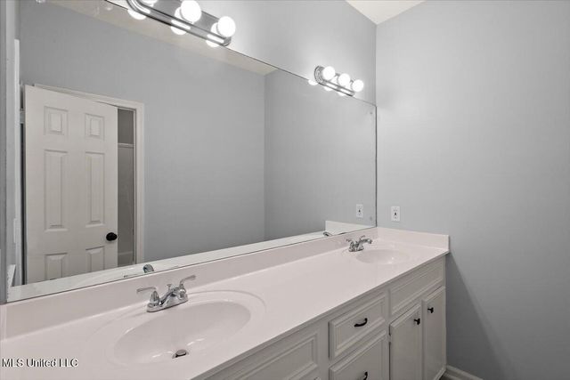 1042 Bayridge Drive, Jackson, MS 39211