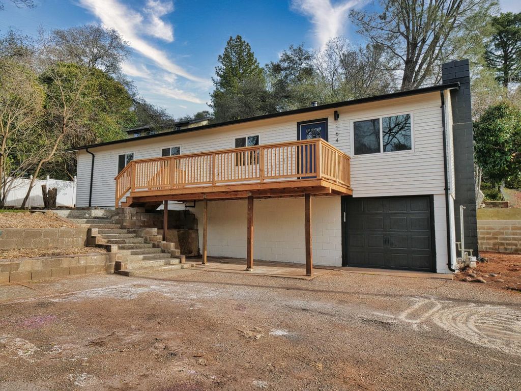 164 Mulberry Ln, Auburn, CA 95603