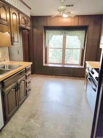 3216 Donaldson, Pine Bluff, AR 71602