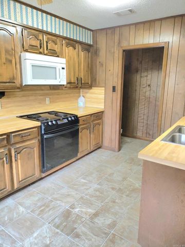 3216 Donaldson, Pine Bluff, AR 71602