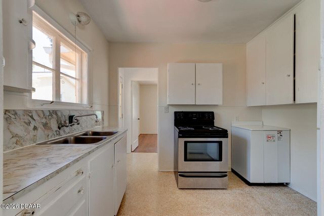 25 Goodall Avenue, Daytona Beach, FL 32118