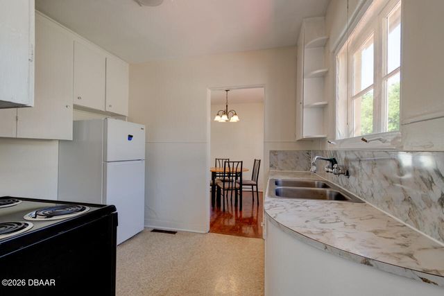 25 Goodall Avenue, Daytona Beach, FL 32118