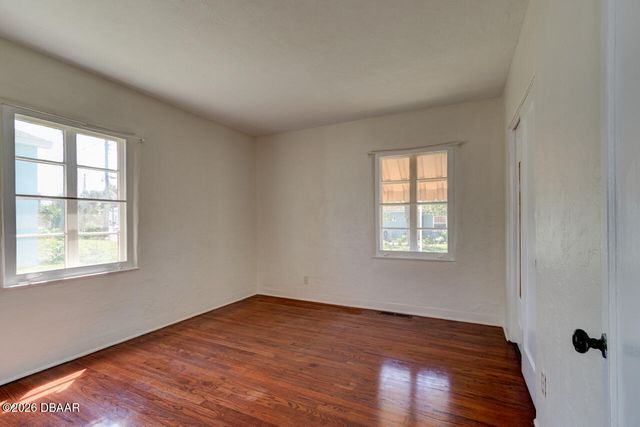 25 Goodall Avenue, Daytona Beach, FL 32118