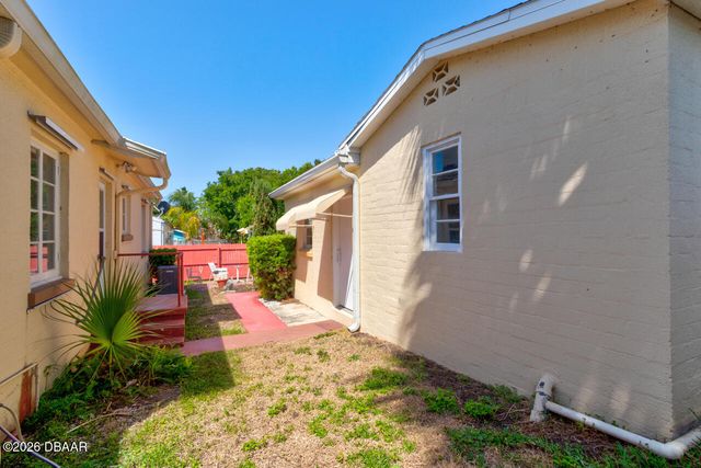 25 Goodall Avenue, Daytona Beach, FL 32118