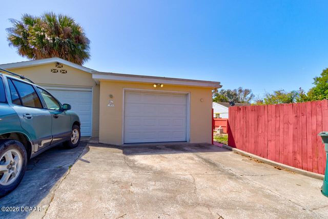 25 Goodall Avenue, Daytona Beach, FL 32118