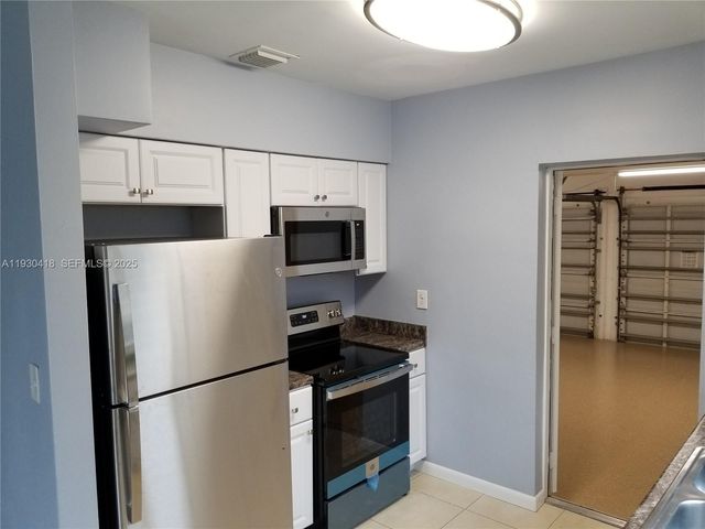 949 NW 10th St, Homestead, FL 33030