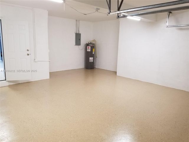 949 NW 10th St, Homestead, FL 33030