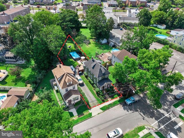 106 W 5TH ST, Palmyra, NJ 08065