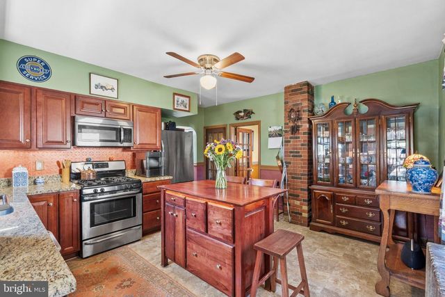106 W 5TH ST, Palmyra, NJ 08065