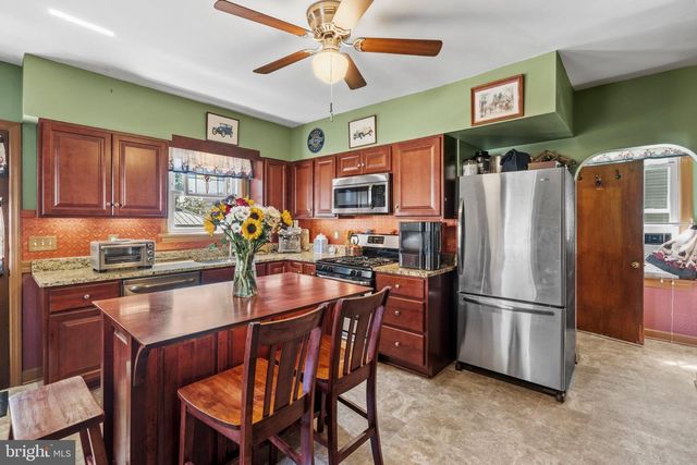 106 W 5TH ST, Palmyra, NJ 08065