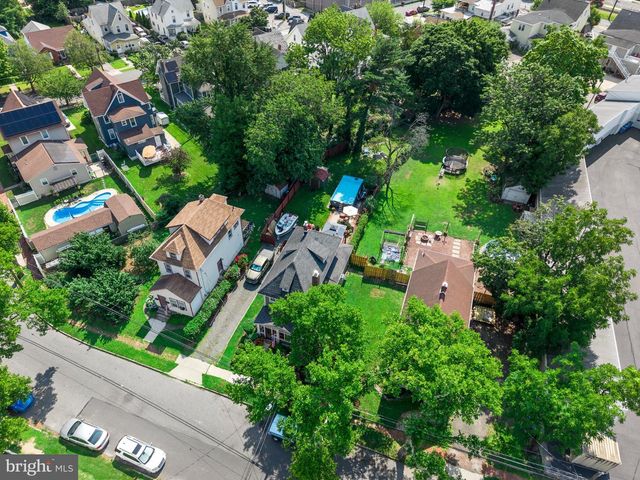 106 W 5TH ST, Palmyra, NJ 08065