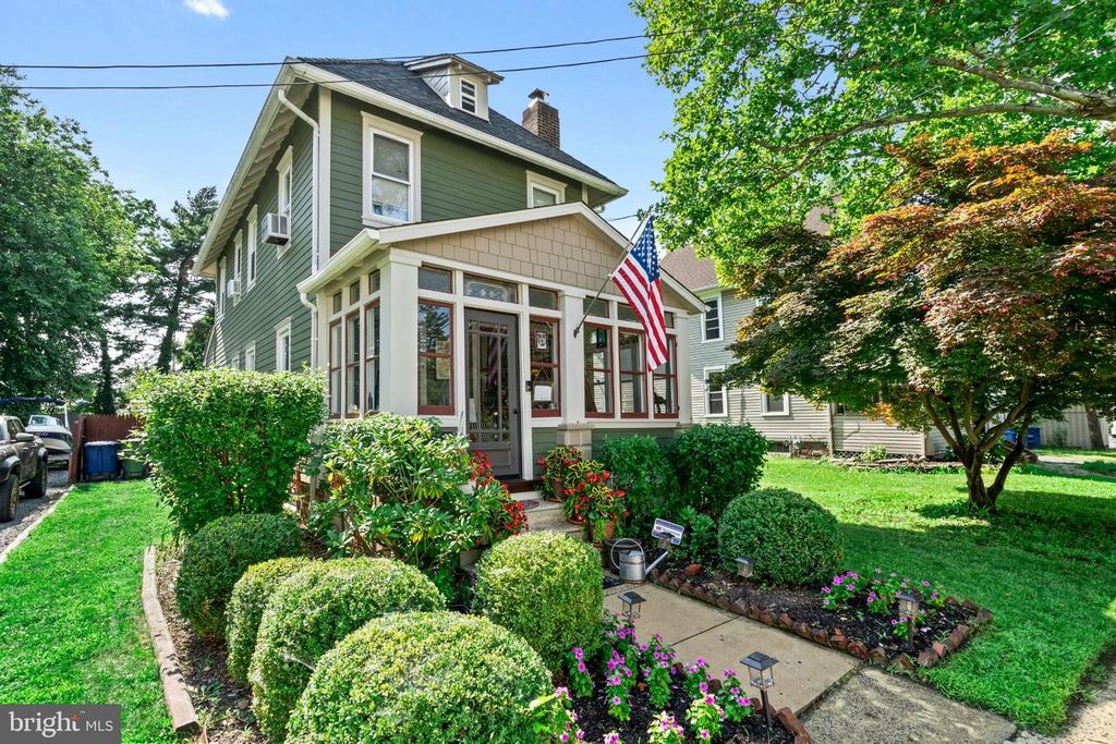 106 W 5TH ST, Palmyra, NJ 08065