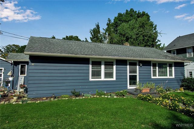 37 School Street, Yorkshire, NY 14042