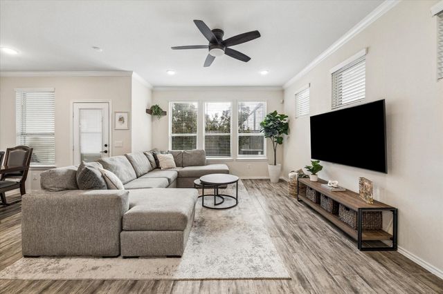 1812 Agoura Hills Drive, Houston, TX 77080