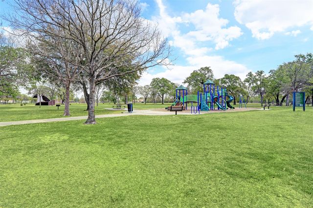 1812 Agoura Hills Drive, Houston, TX 77080
