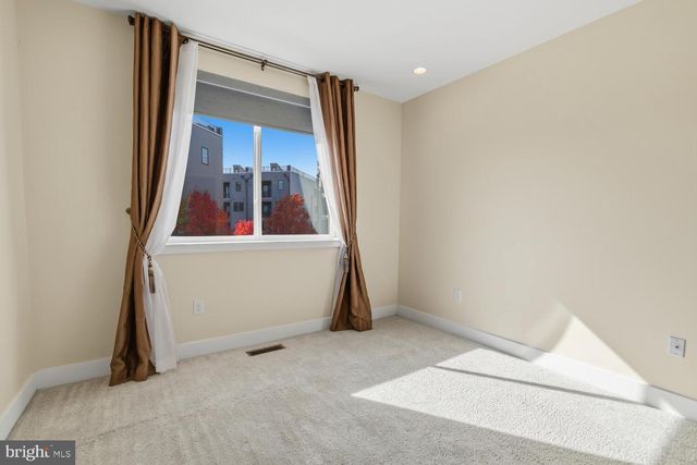 401 LAKEVIEW CT, King Of Prussia, PA 19406