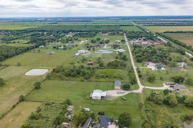 1108 County Road 55, Rosharon, TX 77583