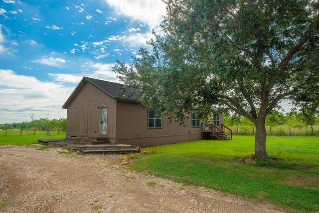 1108 County Road 55, Rosharon, TX 77583