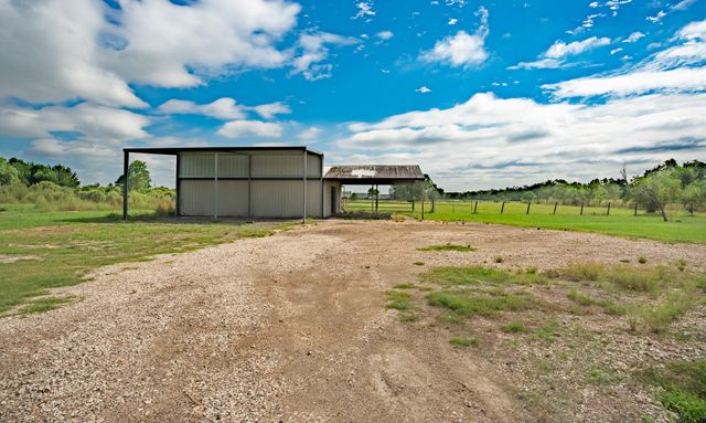 1108 County Road 55, Rosharon, TX 77583
