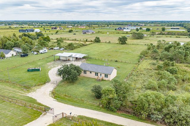 1108 County Road 55, Rosharon, TX 77583