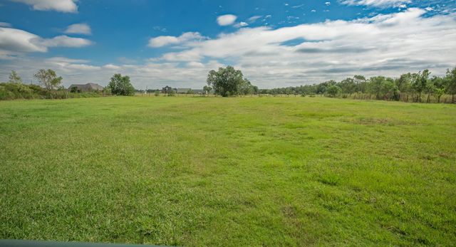 1108 County Road 55, Rosharon, TX 77583