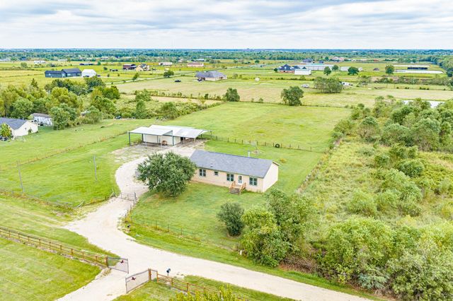 1108 County Road 55, Rosharon, TX 77583