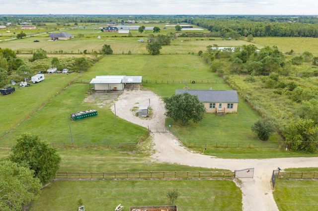 1108 County Road 55, Rosharon, TX 77583