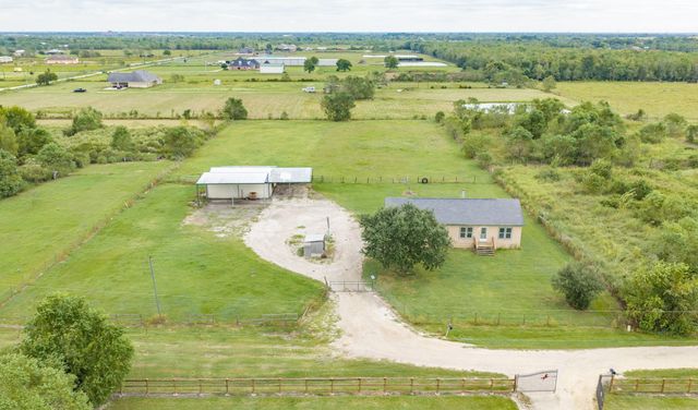 1108 County Road 55, Rosharon, TX 77583