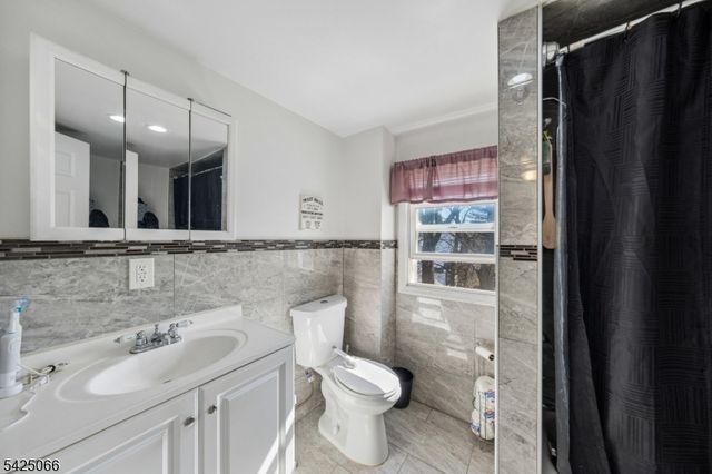 416 Frankfort St, City Of Orange Twp., NJ 07050