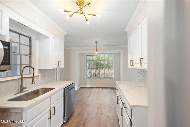 640 Tifton Dr, Jackson, MS 39212