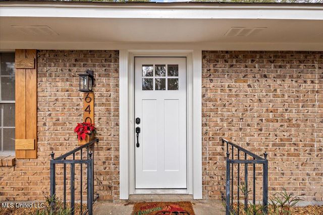 640 Tifton Dr, Jackson, MS 39212