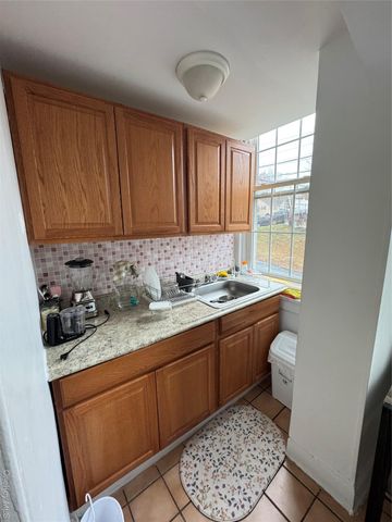 208 Tompkins Avenue, Yonkers, NY 10703