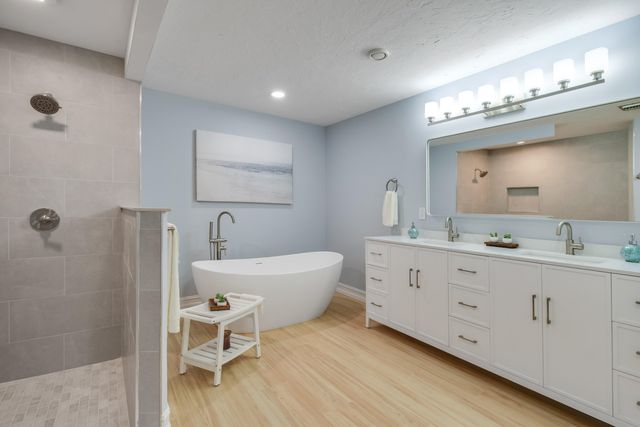 137 Harbourside Circle, Jupiter, FL 33477