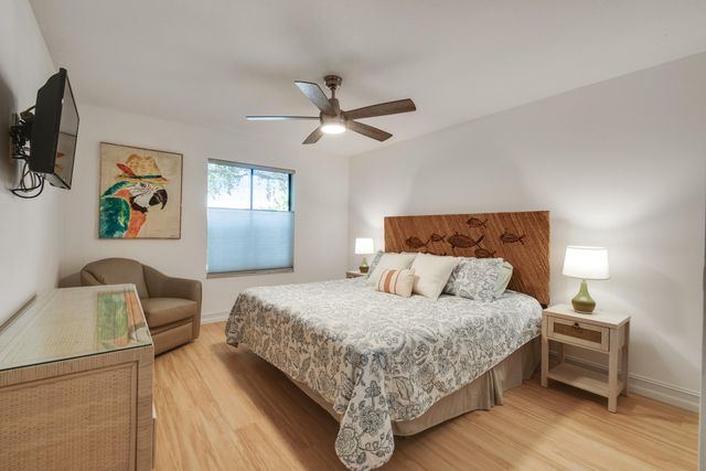 137 Harbourside Circle, Jupiter, FL 33477