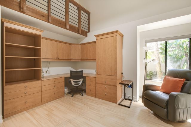 137 Harbourside Circle, Jupiter, FL 33477