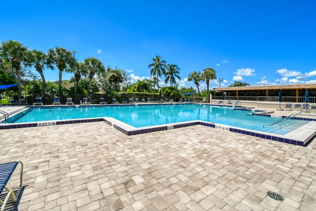 137 Harbourside Circle, Jupiter, FL 33477