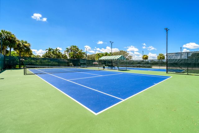 137 Harbourside Circle, Jupiter, FL 33477