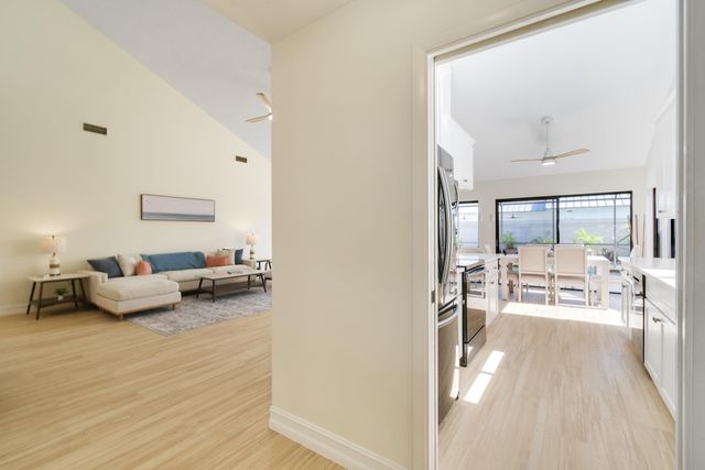 137 Harbourside Circle, Jupiter, FL 33477