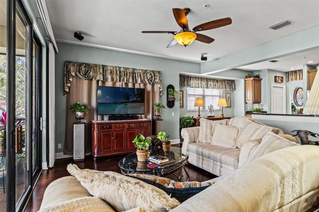 606 BELLA LOOP 2, Dunedin, FL 34698