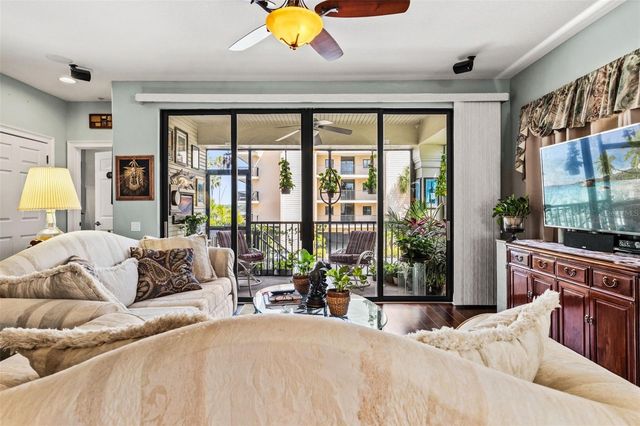 606 BELLA LOOP 2, Dunedin, FL 34698