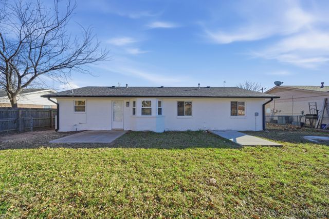 1010 N 3rd Street, Jenks, OK 74037