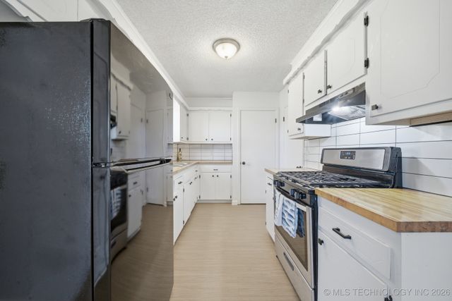 1010 N 3rd Street, Jenks, OK 74037