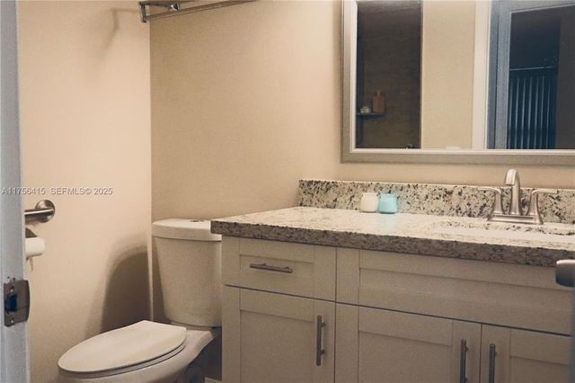 225 SE 10th Street D3, Deerfield Beach, FL 33441