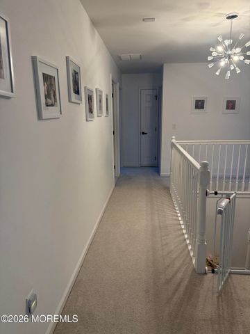 129 Manhattan Avenue, Bayville, NJ 08721