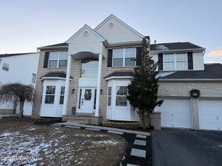 129 Manhattan Avenue, Bayville, NJ 08721