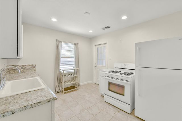 2807 Fannin Street, La Marque, TX 77568