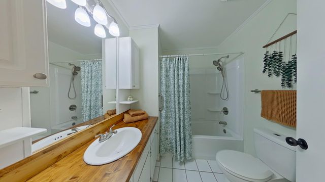 3606 Airport Road, Crestview, FL 32539